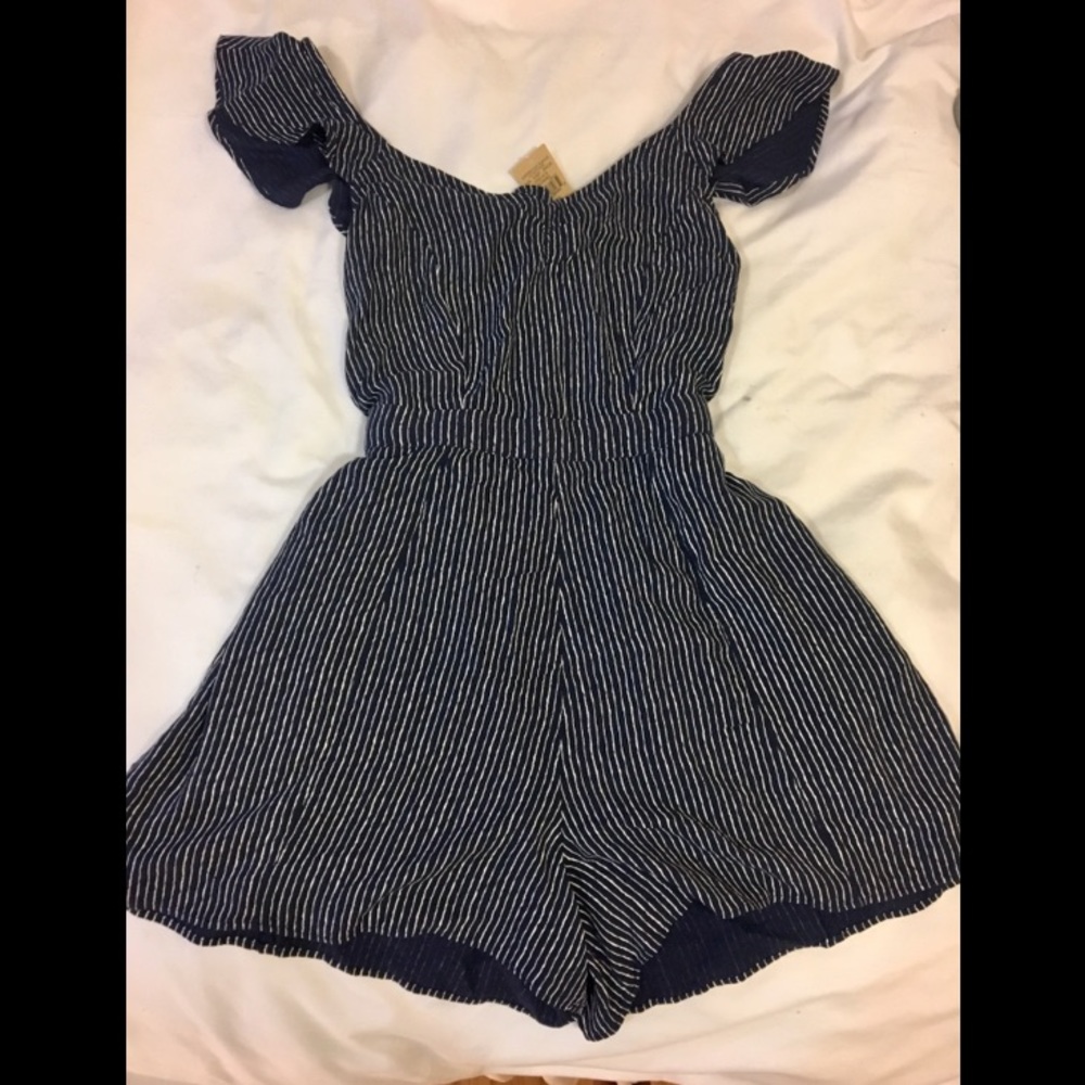 XS American Eagle Navy Stripe Romper- NWT
